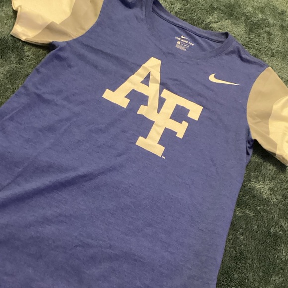 Nike Blue Tee with White Graphics - Picture 4 of 6